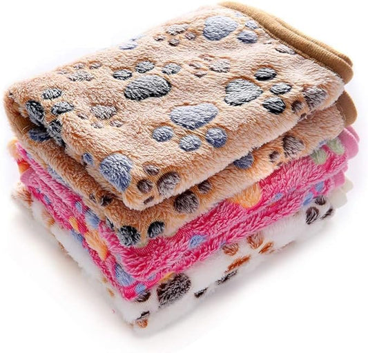 Keep Your Pets Cozy Anywhere with the Premium Fleece Pet Blanket – Soft, Stylish, and Travel-Ready