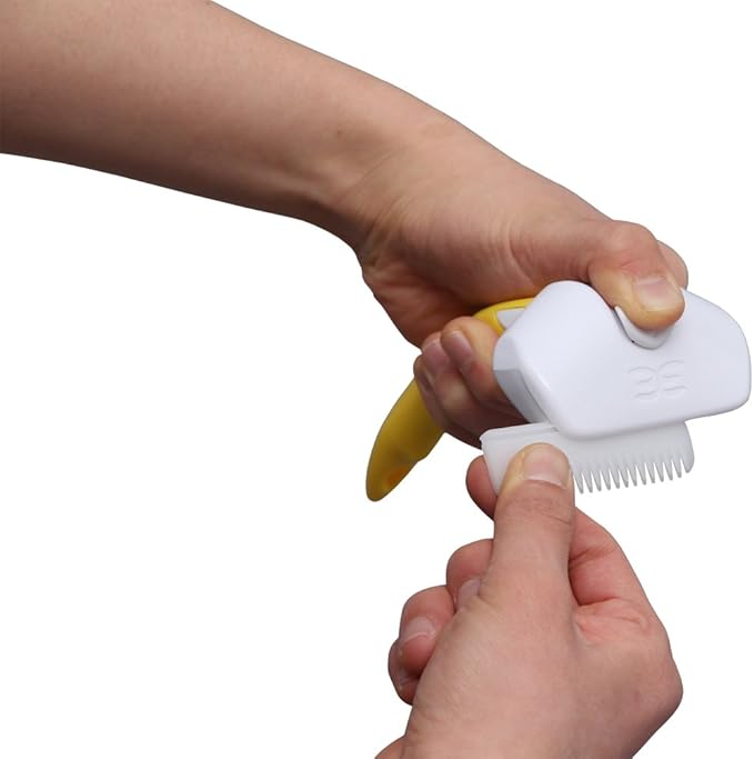 Iris Ohyama Hoolie Easy Pet Brush, Yellow, for Dogs, Size S