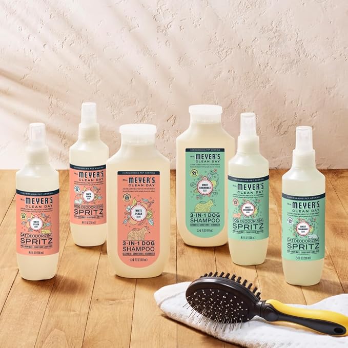 MRS. MEYER'S CLEAN DAY Dog Deodorizing Spray, Sweet Chamomile Scent, 8oz