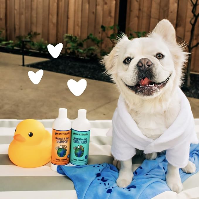 earthbath, Oatmeal & Aloe Dog Shampoo - Oatmeal Shampoo For Dogs, Itchy, Dry Skin Relief, Dog Wash, Made in USA, Cruelty Free Pet Shampoos - Vanilla & Almond, 32 Oz (1 Pack)