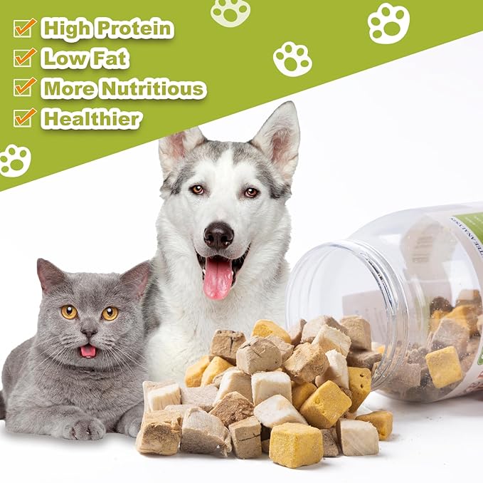 Freeze Dried Chicken Duck Salmon Cube - Cat Dog Dices Food Treats 5 in 1 Raw Egg Yolk High Protein Snacks Easy Digestion Pet Food No Fillers Preservatives or Additives for Training(5 OZ)