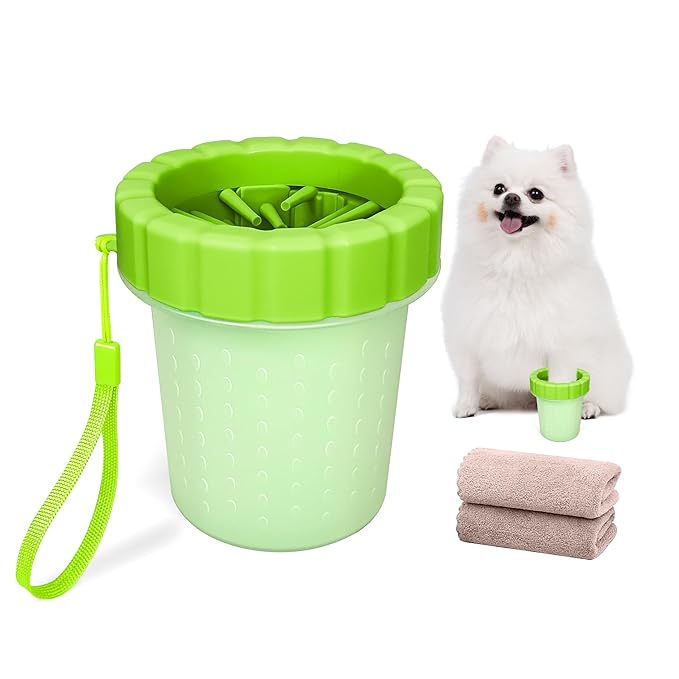 Qianruida Dog Paw Cleaner Cup, Soft Silicone, Portable, Easy to Clean, Removes Mud and Dirt, Grooming Accessory for Home, Travel – Green, M