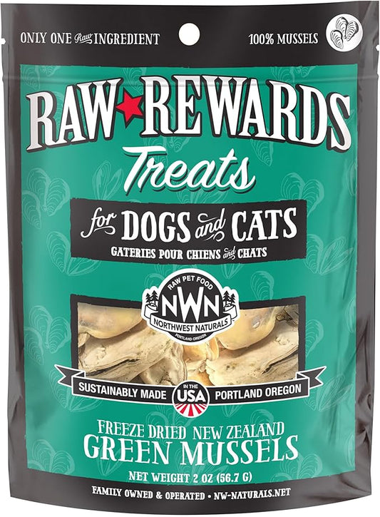 Northwest Naturals Raw Rewards Freeze-Dried Green Lipped Mussel Treats for Dogs and Cats - Bite-Sized Pieces - Healthy, 1 Ingredient, Human Grade Pet Food, All Natural - 2 Oz (Pack of 1)