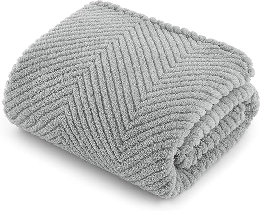 Bedsure Dog Blanket for Medium Dogs Washable - Soft Fluffy Puppy Blanket with Premium 300GSM Coral Fleece, Cozy Calming Cat Blankets for Indoor Cats, Fuzzy Pet Blanket for Kitten Doggy, Light Grey