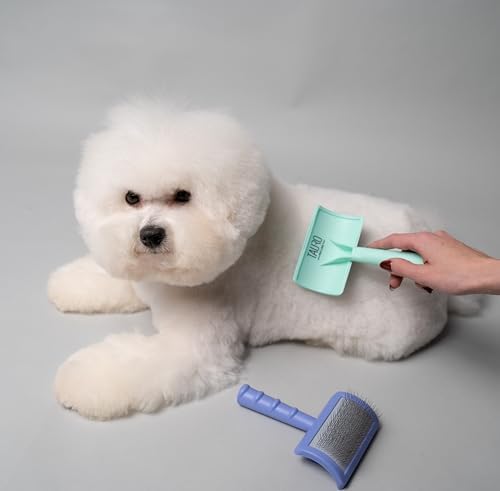 Dog Brush for Shedding Long and Short Hair, Plastic Soft Slicker for Grooming Haired Dogs and Cats, Flexible Cushion and Non-Slip Grip, Rectangular, 4,13 x 6,29 inch, Purple