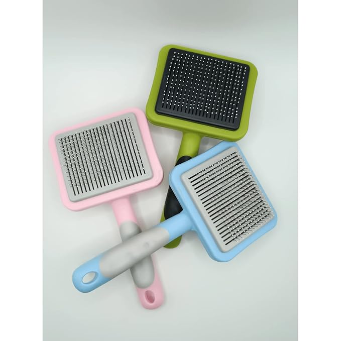 IOO Grooming Brush For Cat And Dog, Self Cleaning Slicker Brushes For Pet， Pet Grooming Brush Can Gently Removes Loose Undercoat, Mats Tangled Hair Slicker Brush for Pet Massage Cleaning (green)