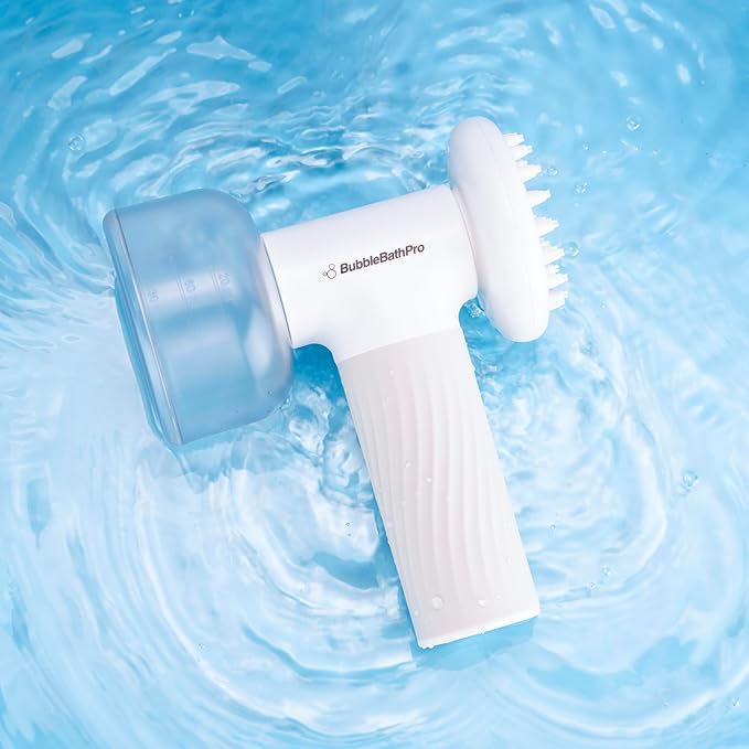 Dog Brush with Auto Foam Shampoo Dispenser – Pet Bath & Massage Brush for Dogs and Cats – Soft Silicone Grooming Tool for Easy Cleaning and Relaxing Massage