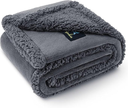 Waterproof Pet Blanket, Liquid Pee Proof Dog Blanket for Sofa Bed Couch, Reversible Sherpa Fleece Furniture Protector Cover for Small Medium Large Dogs Cats, Dark Gray King Size（100" x 85"）