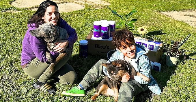 Bleu's Multi-Wipe pet Wipe Dog and Cat Grooming Blueberry Scented Ideal for Ears, Eyes and Tears, Face, Nose, Paws, Claws, Fur, Tails and Booties. Eco-Friendly, compostable